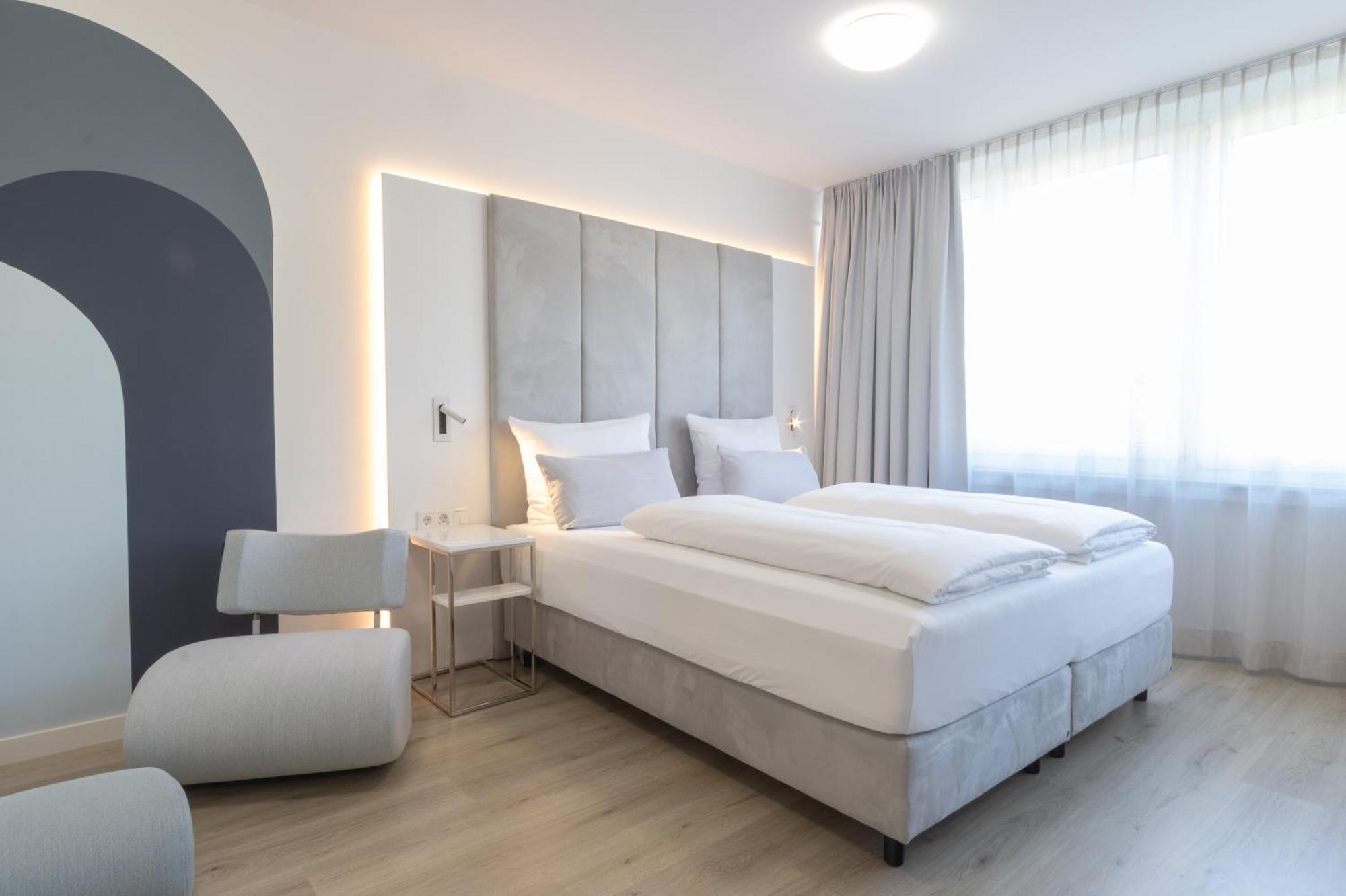 Zzzpace Smart-Hotel 克雷费尔德 外观 照片